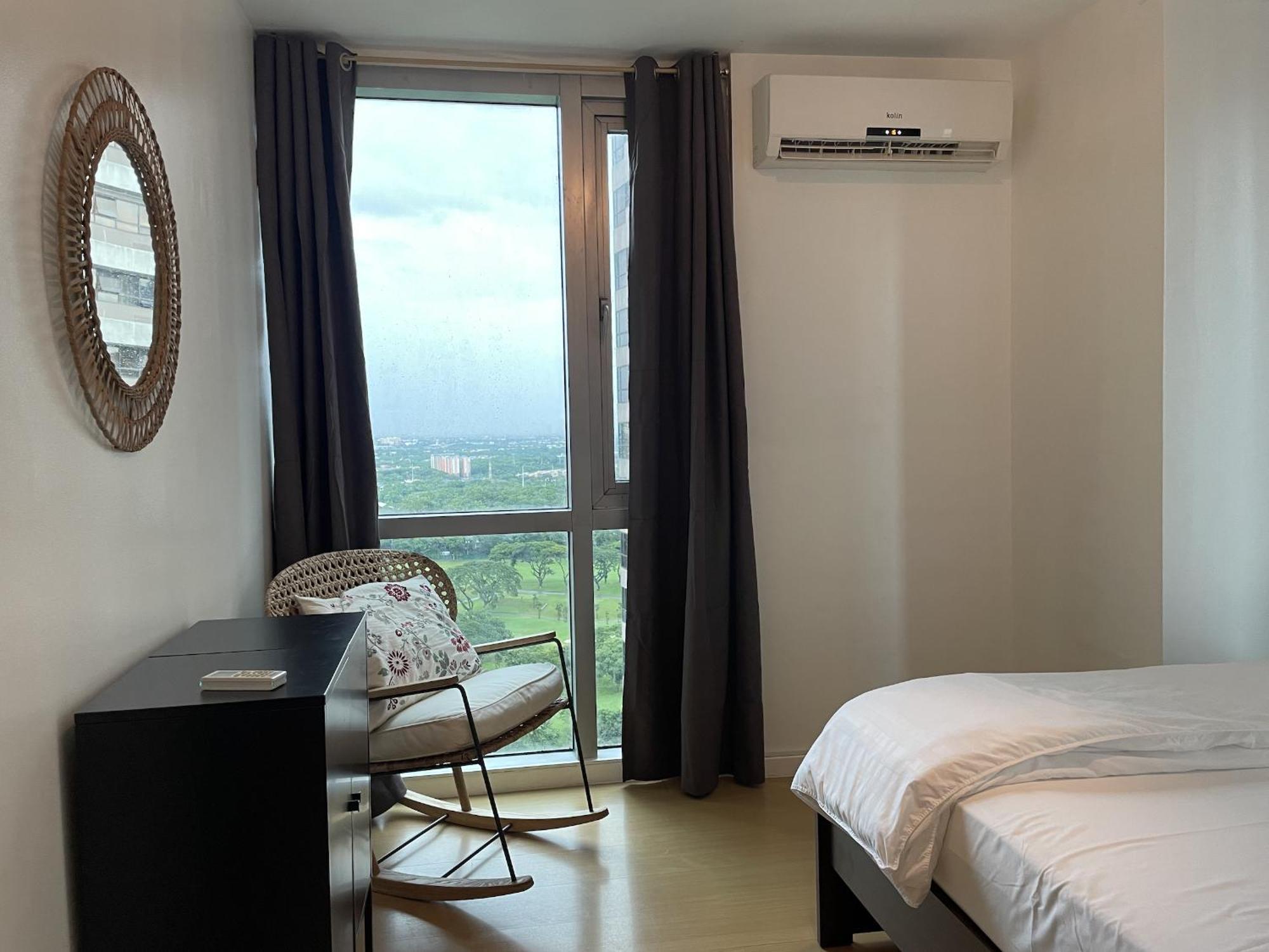 Prime Avant Bgc Location Apartments By Ph Staycation Manila Exterior foto